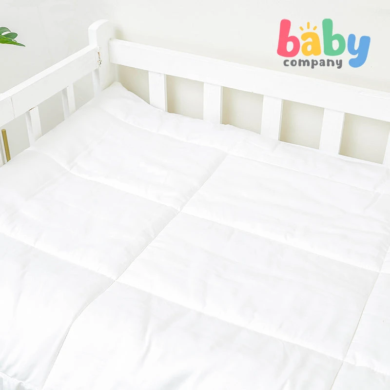 Sleepery Organic Bamboo Baby Comforter - White 3 Sleepery Organic Bamboo Baby Comforter - White - Image 3
